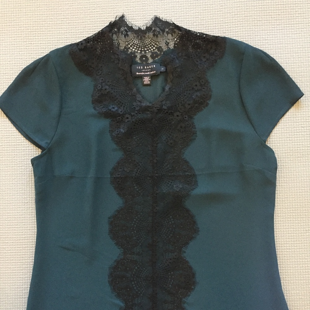 Ted Baker delicate lace front holiday party top XS